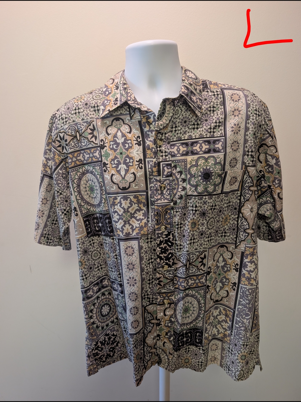 Patchwork Tile-Print Short Sleeve Aloha Shirt  in Purple  Neutral